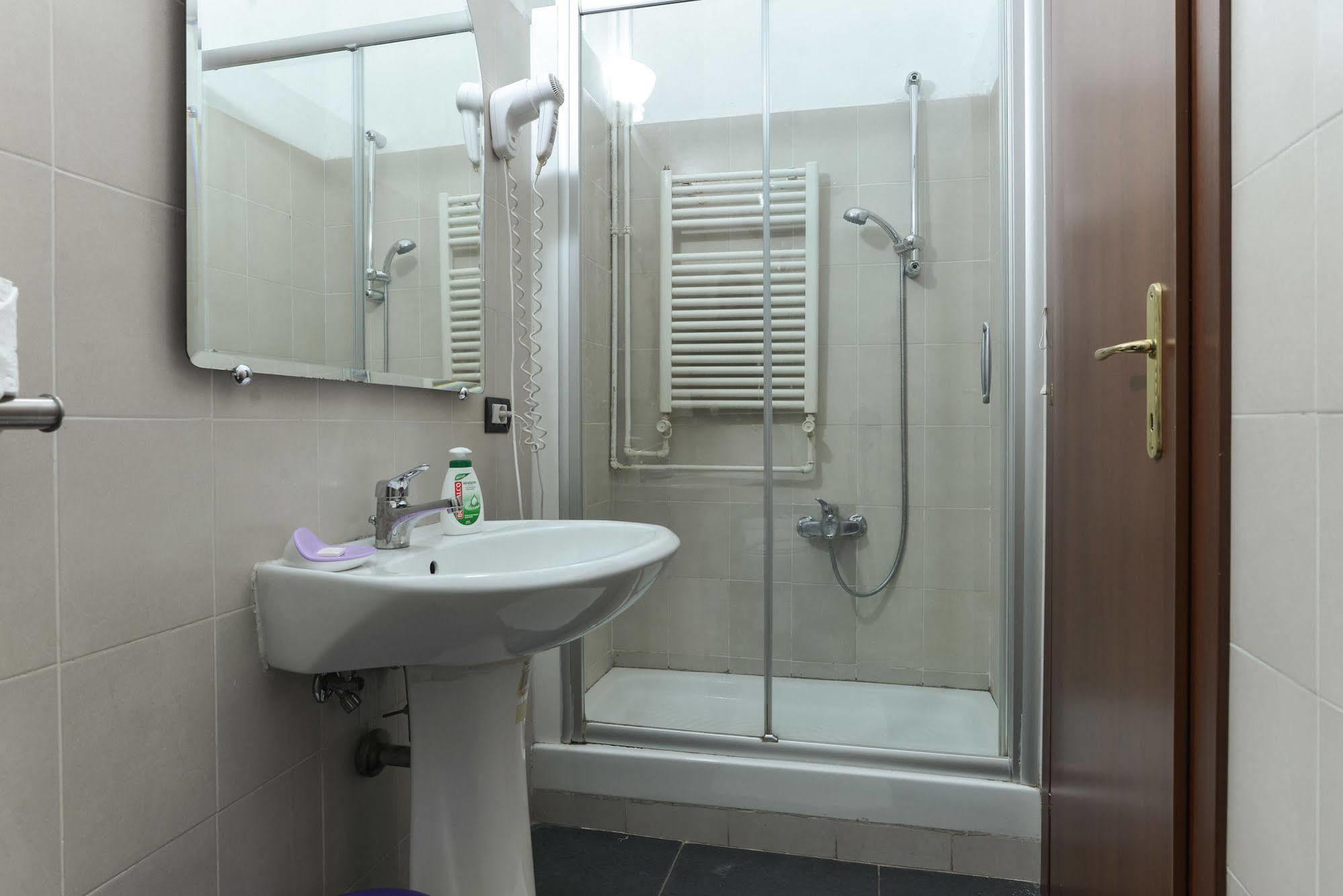 רומא Napoleon Guesthouse מראה חיצוני תמונה