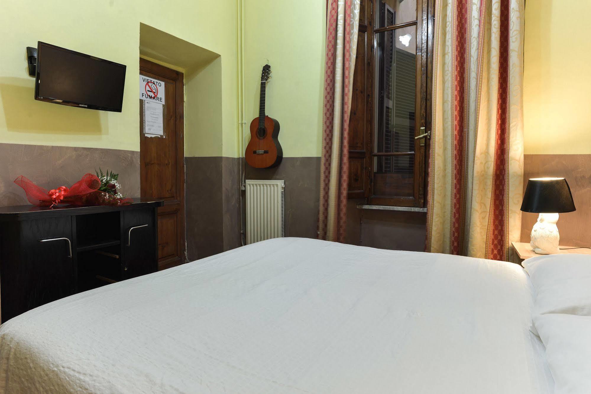 רומא Napoleon Guesthouse מראה חיצוני תמונה